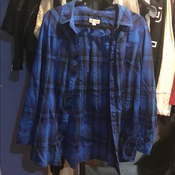 Plaid long sleeve lose fitting buttoned shirt - Picture 4 of 5